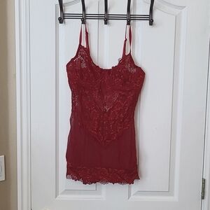 Maroon chemise